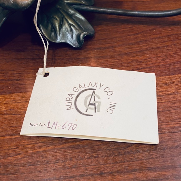 SOLD🌟HP🌟VTG 1990 Bronze Cherub Art Glass Memory Lamp - Picture 9 of 12